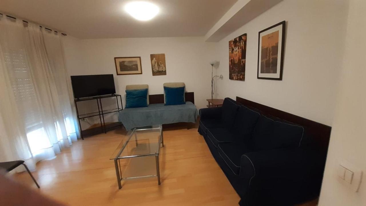 Apartamentos Auhabitat Zaragoza, edificio de apartamentos turísticos con facilidad de parking Exterior foto